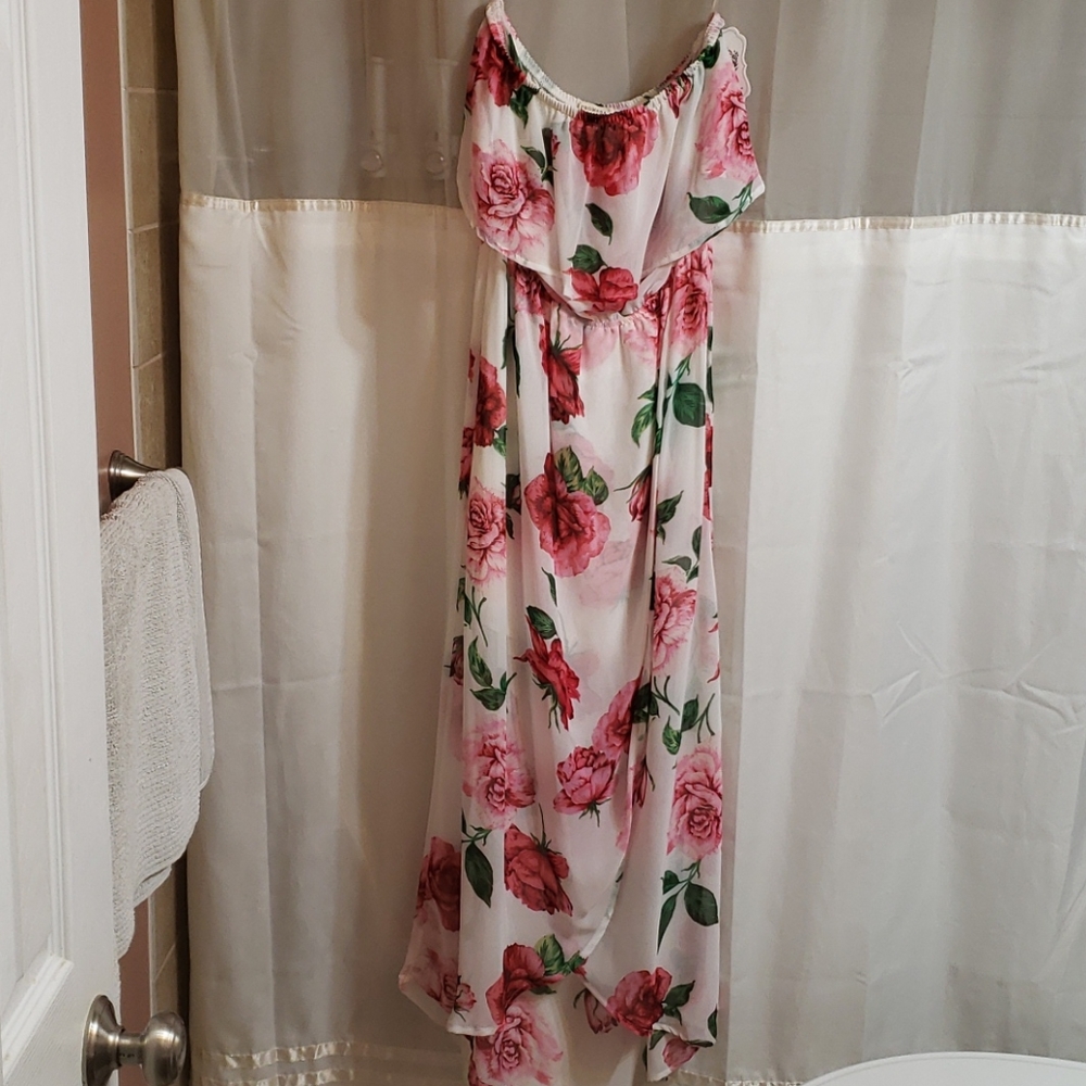 Strapless floral romper